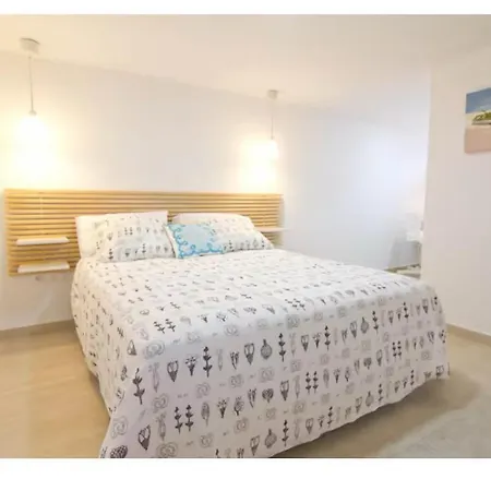 公寓 Charming 5 Min Walking From 蒂亚斯